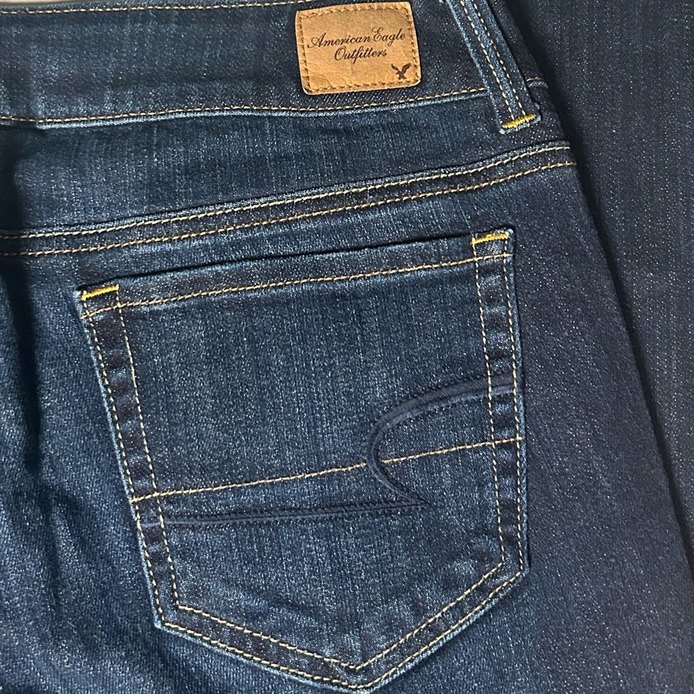 American Eagle Jeans Women's Size 8 AE Outfitters Artist Stretch Cropped Jeans